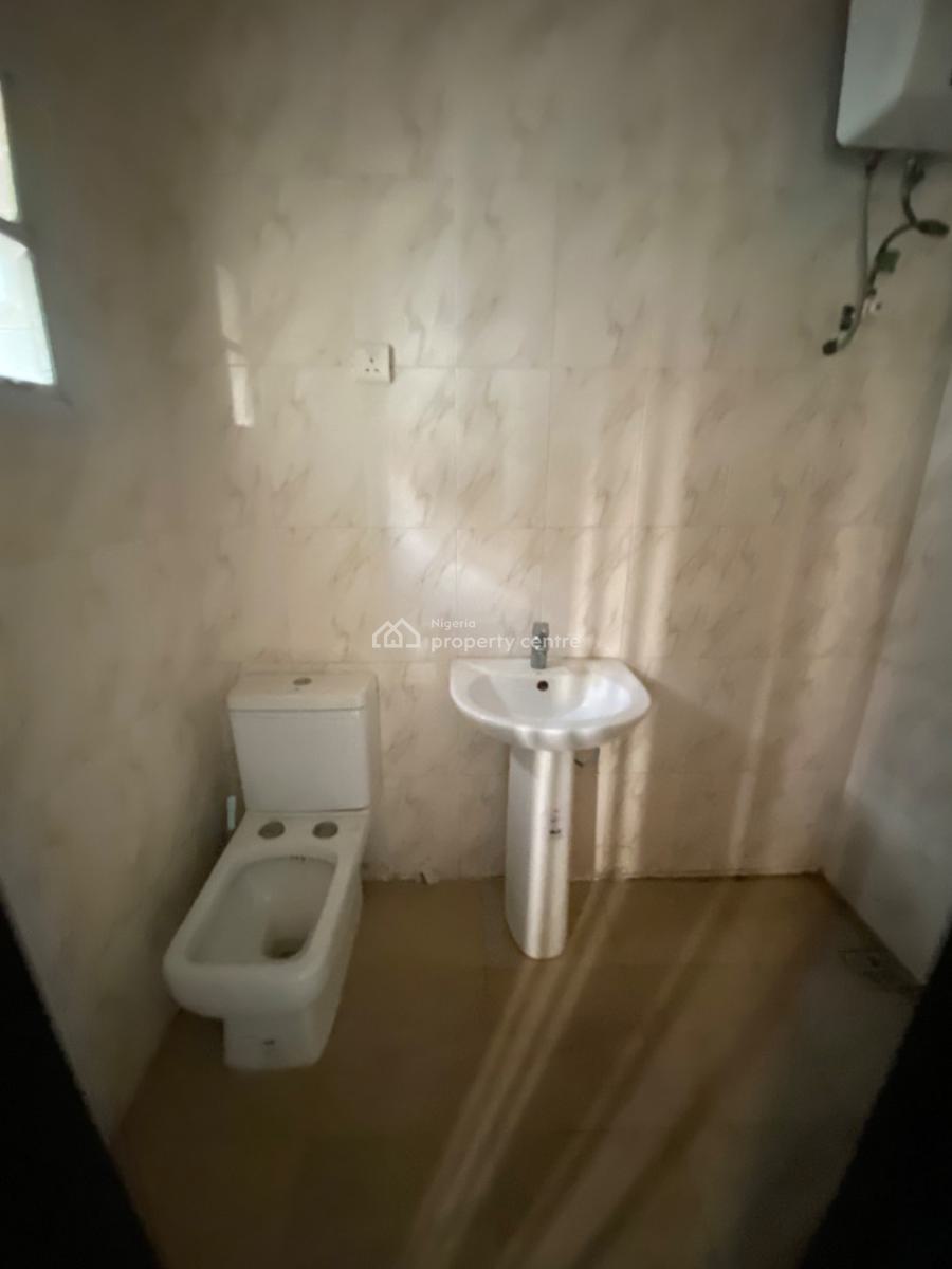 Serviced 4 Bedrooms Terrace Duplex (big Parlour Space), Osapa London Lekki, Osapa, Lekki, Lagos, Terraced Duplex for Rent