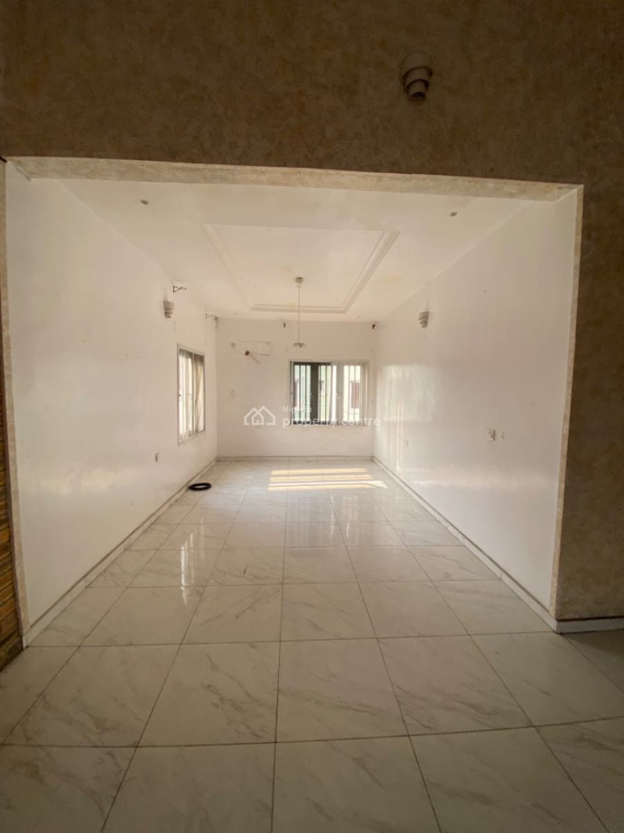 Serviced 4 Bedrooms Terrace Duplex (big Parlour Space), Osapa London Lekki, Osapa, Lekki, Lagos, Terraced Duplex for Rent