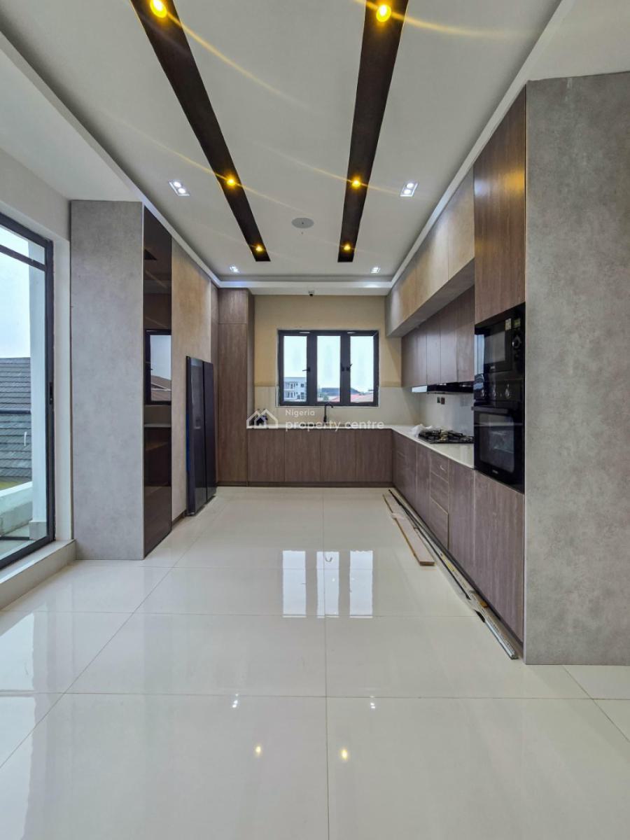 4-bedroom Maisonette with Bq, Pool, Gym & Elevator, Lekki Phase 1, Lekki, Lagos, Flat / Apartment for Sale