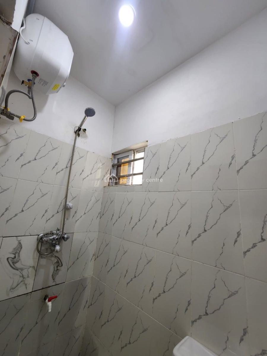 2 Bedroom Ensuite, Estate, Sabo, Yaba, Lagos, Flat / Apartment for Rent