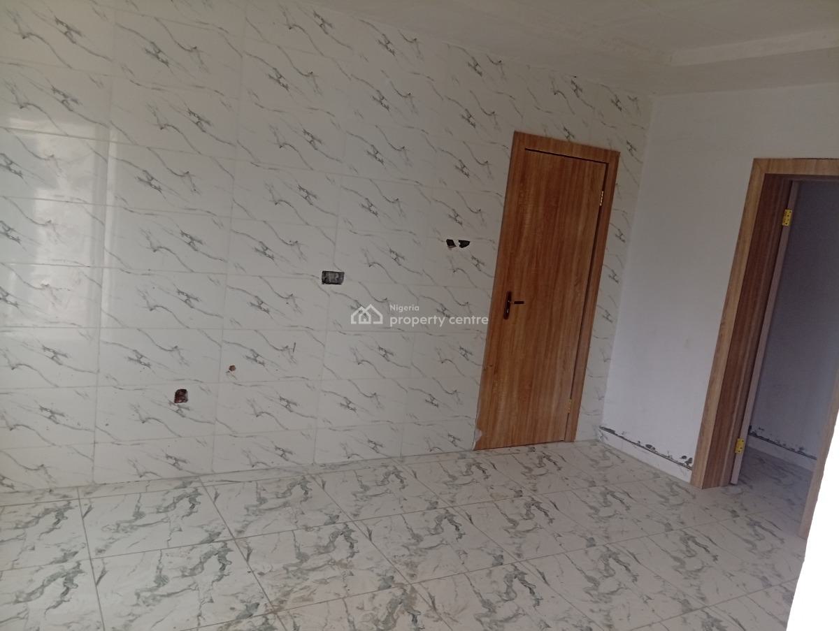 a Brand New Serviced 2 Bedroom Penthouse with Elevator, Lekki Phase 1, Lekki Phase 1, Lekki, Lagos, Flat / Apartment for Rent