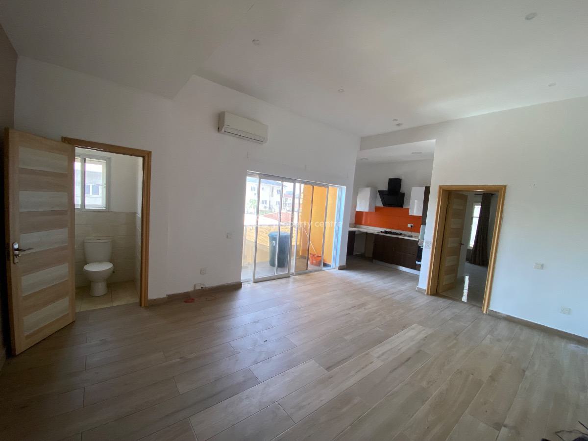 Spacious Mini Flat in a Secured Estate, Lekki Right, Lekki Phase 1, Lekki, Lagos, Mini Flat (room and Parlour) for Rent