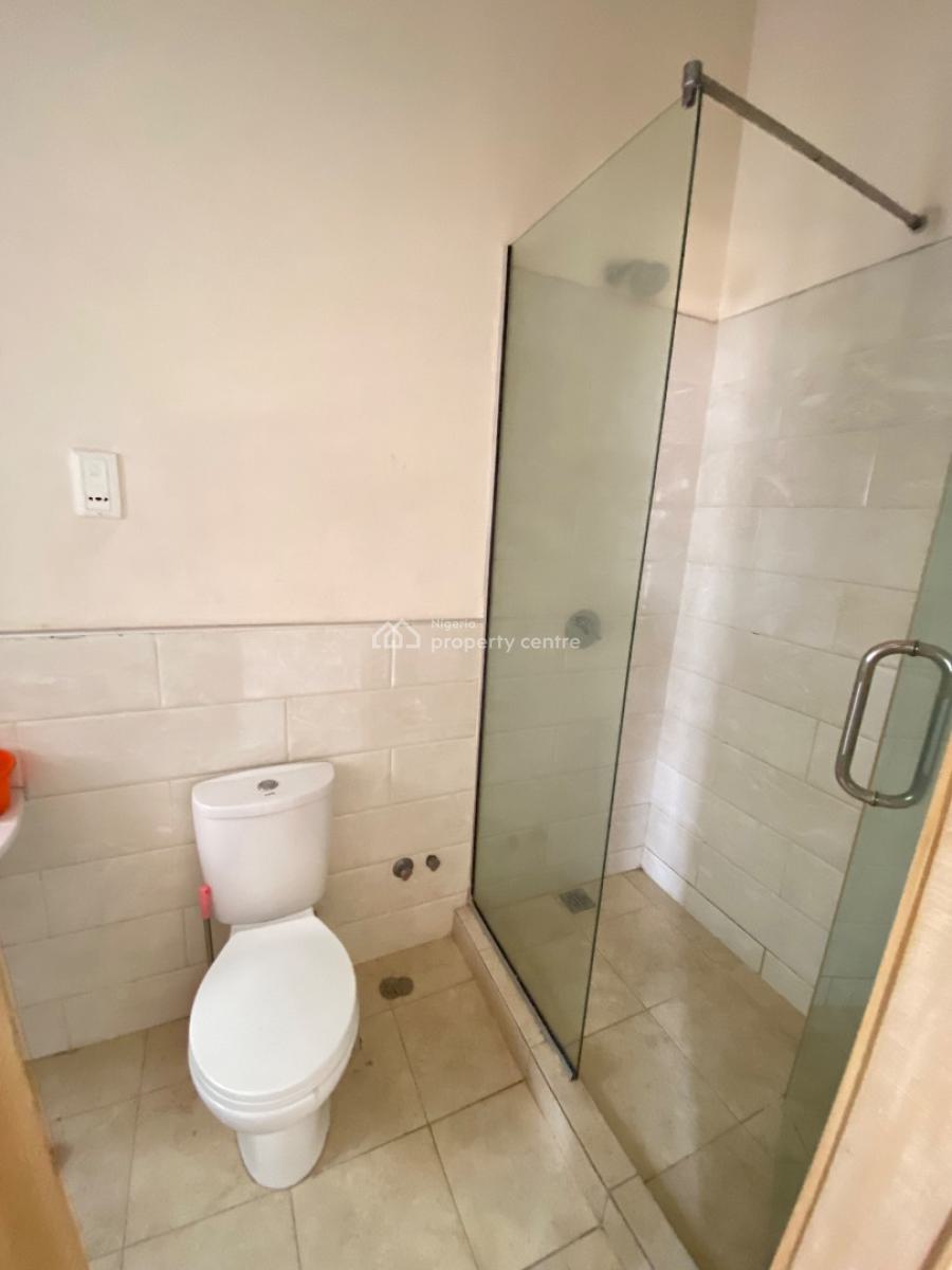 Spacious Mini Flat in a Secured Estate, Lekki Right, Lekki Phase 1, Lekki, Lagos, Mini Flat (room and Parlour) for Rent
