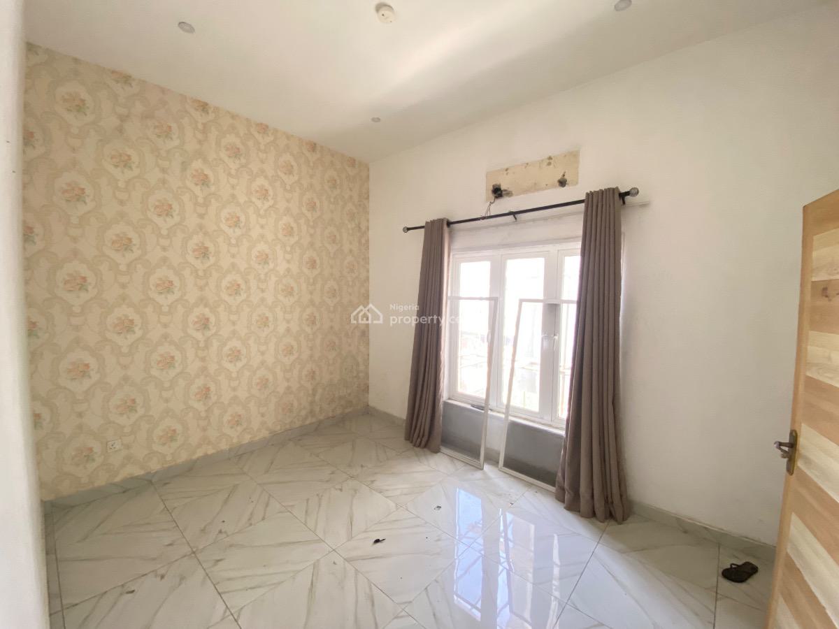 Spacious Mini Flat in a Secured Estate, Lekki Right, Lekki Phase 1, Lekki, Lagos, Mini Flat (room and Parlour) for Rent