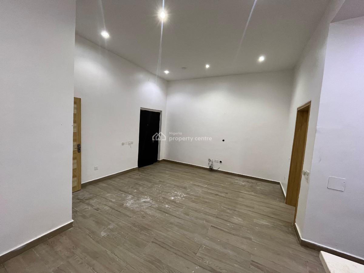 Spacious Mini Flat in a Secured Estate, Lekki Phase 1, Lekki, Lagos, Mini Flat (room and Parlour) for Rent