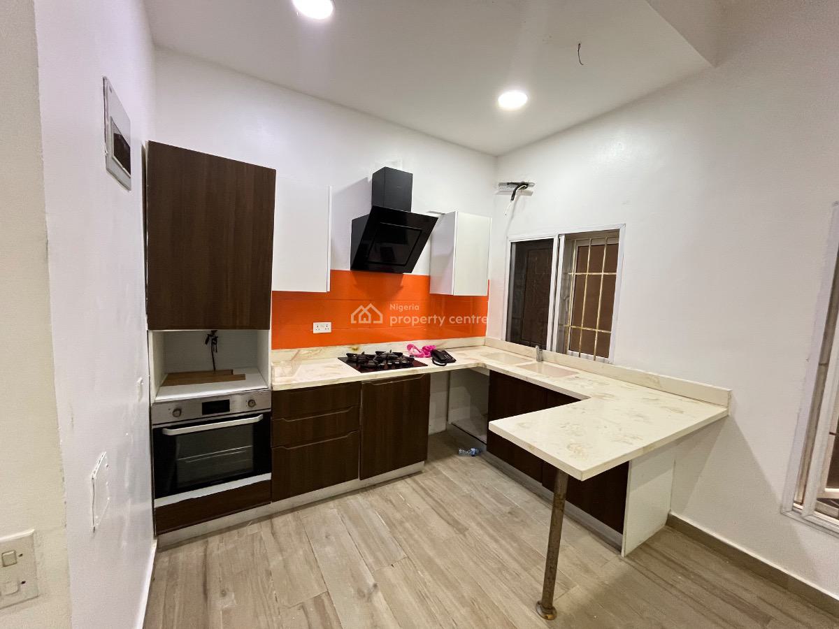 Spacious Mini Flat in a Secured Estate, Lekki Phase 1, Lekki, Lagos, Mini Flat (room and Parlour) for Rent