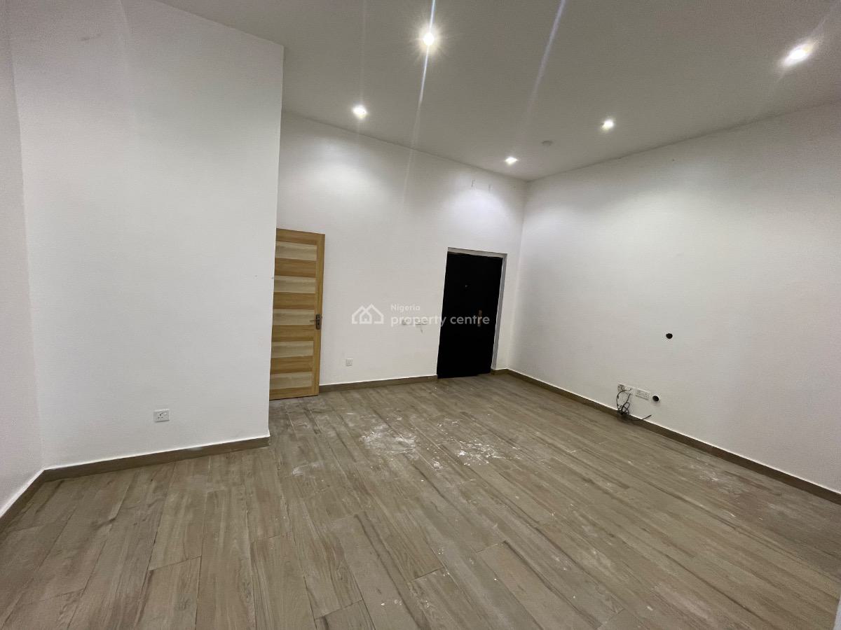 Spacious Mini Flat in a Secured Estate, Lekki Phase 1, Lekki, Lagos, Mini Flat (room and Parlour) for Rent