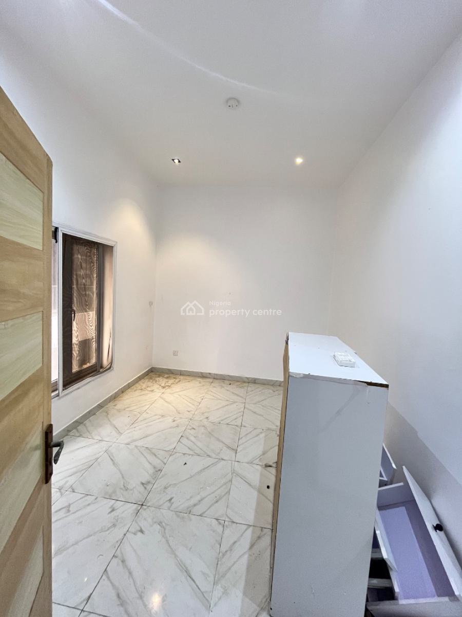 Spacious Mini Flat in a Secured Estate, Lekki Phase 1, Lekki, Lagos, Mini Flat (room and Parlour) for Rent