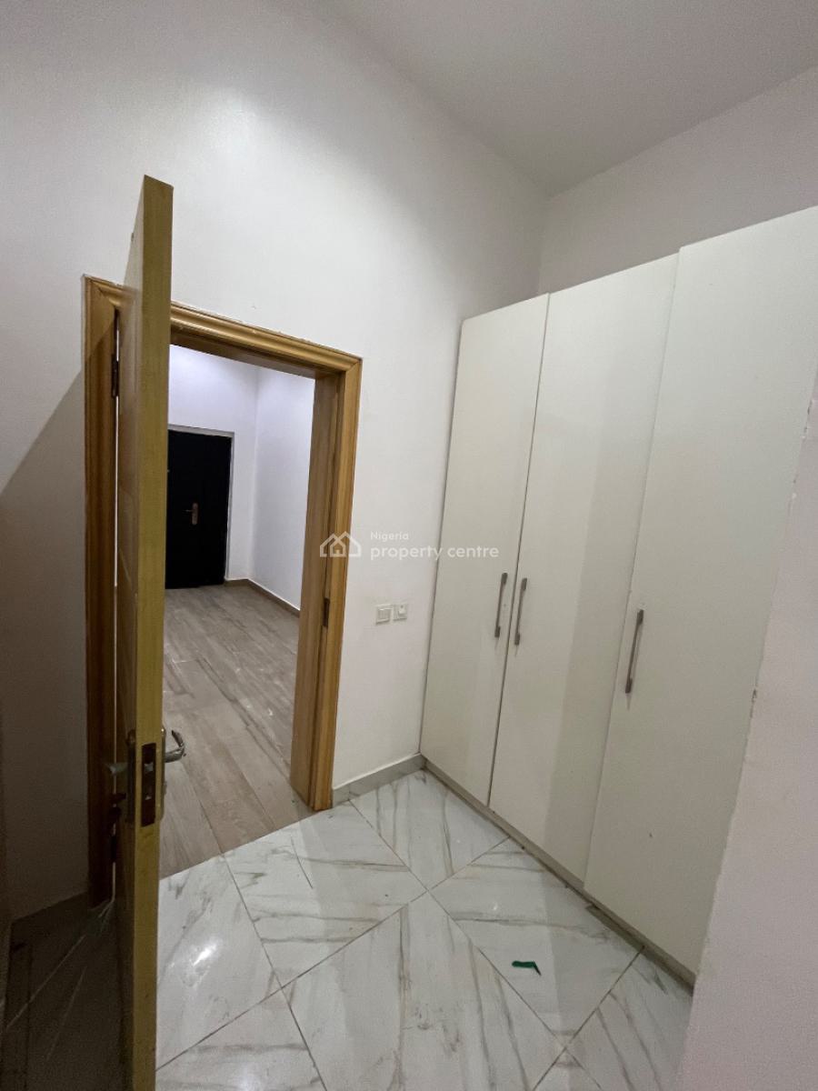 Spacious Mini Flat in a Secured Estate, Lekki Phase 1, Lekki, Lagos, Mini Flat (room and Parlour) for Rent