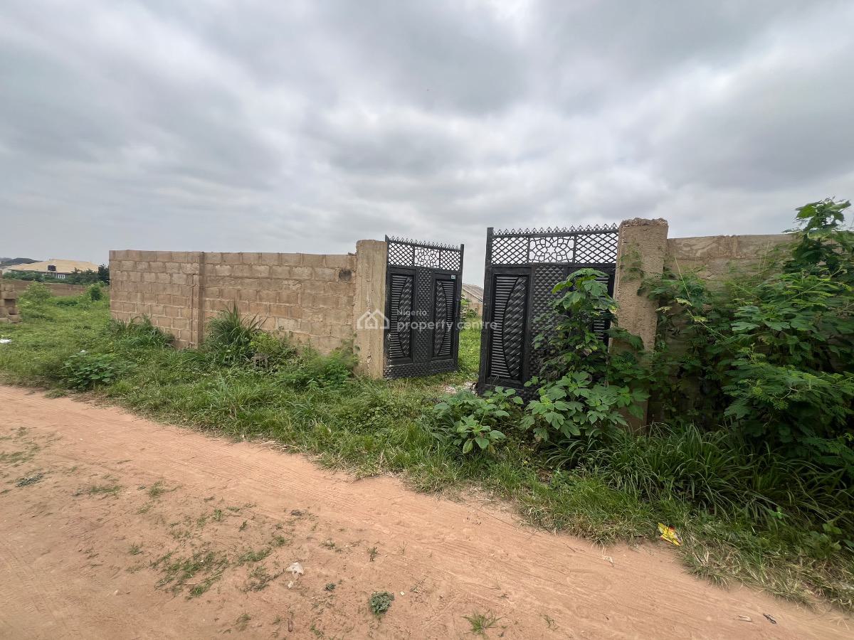 Residential Land in a Secured Estate with Govt Allocation in Ibadan, Alafia Cresent, Owode Estate, Akala Express, Ibadan, Oyo, Residential Land for Sale