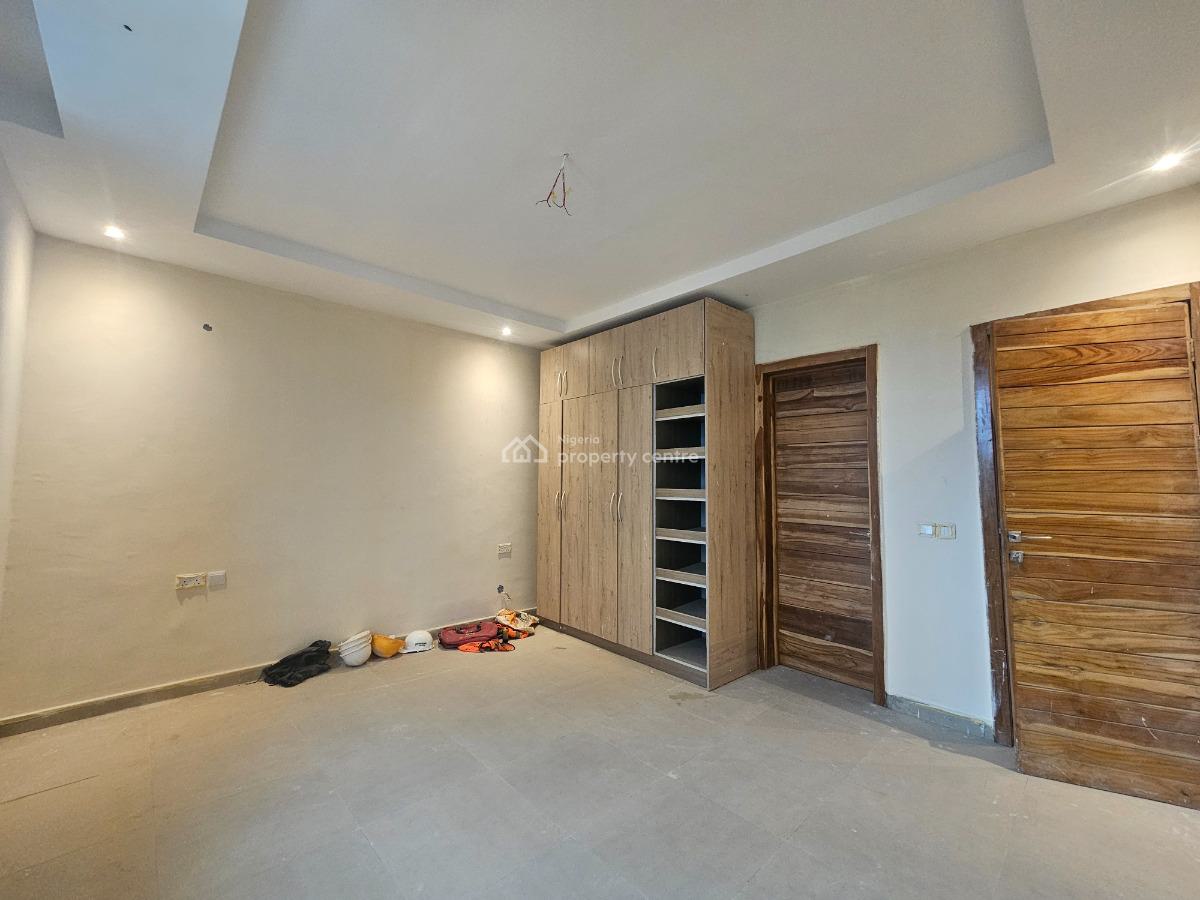 Newly Built 3 Bedrooms Apartment with Bq, Off Admiralty, Lekki Phase 1, Lekki, Lagos, Flat / Apartment for Sale