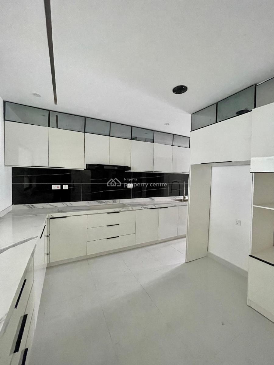 Large 4 Bedroom Terrace Duplex with Bqlocation: Ikate Lekki, Ikate, Lekki Phase 1, Lekki, Lagos, Terraced Duplex for Sale