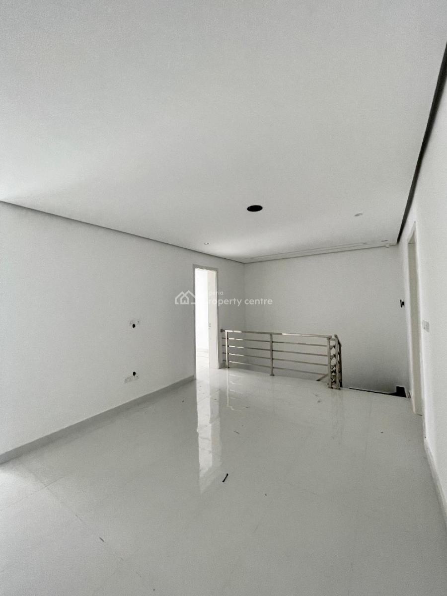 Large 4 Bedroom Terrace Duplex with Bqlocation: Ikate Lekki, Ikate, Lekki Phase 1, Lekki, Lagos, Terraced Duplex for Sale