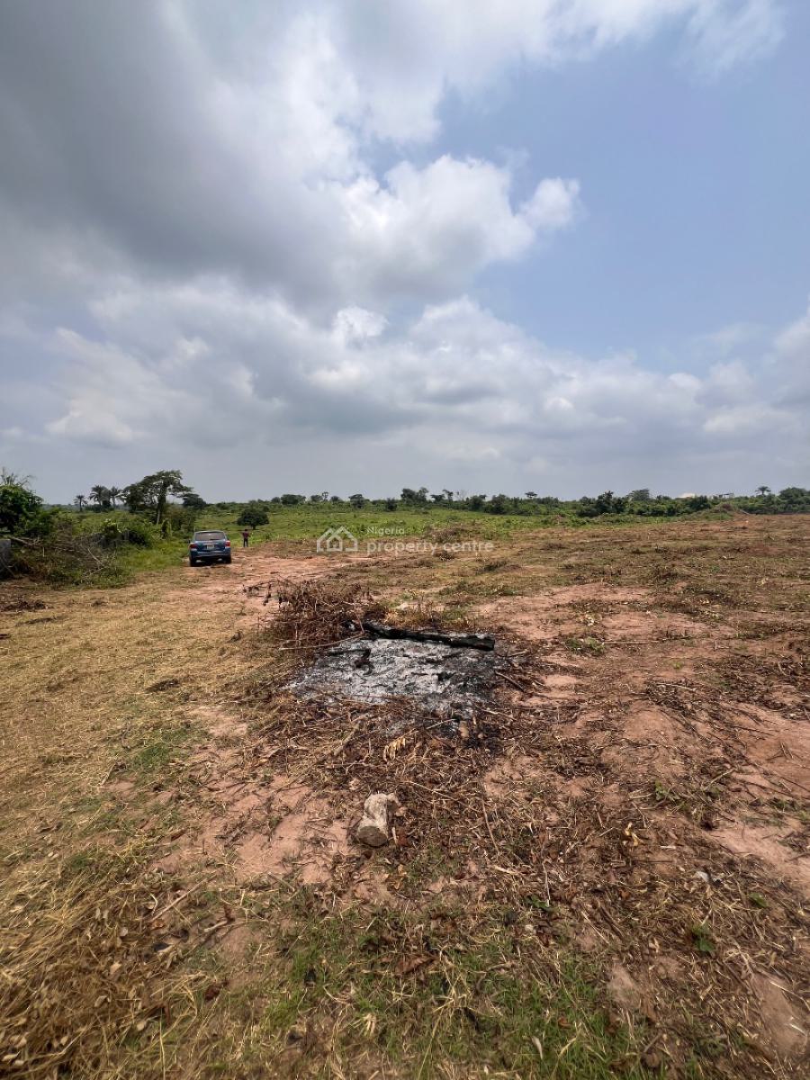 Unlock Business Opportunities in Agbowa, Ikorodu, Strategically Located on The Agbowa-sagamu Expressway Close to Nysc, Agbowa, Ikorodu, Lagos, Commercial Land for Sale