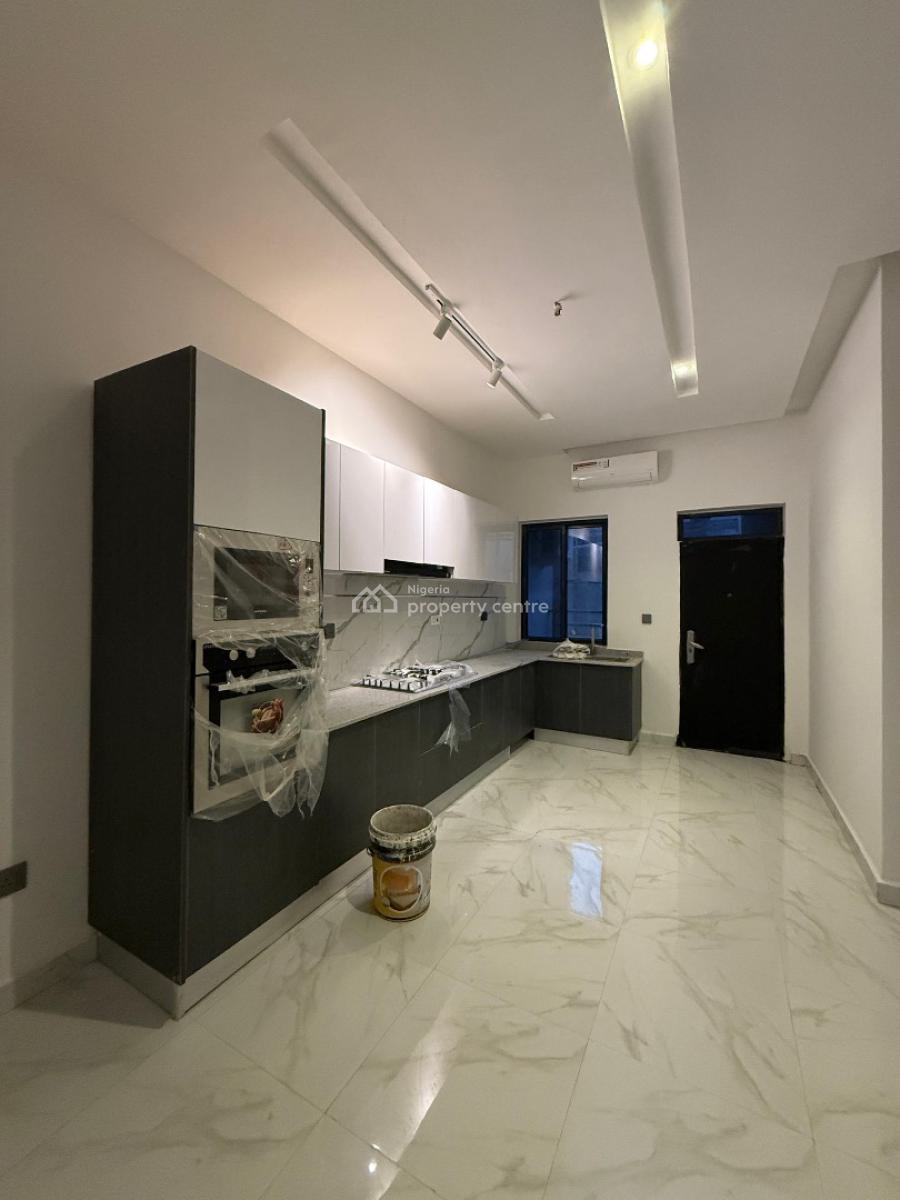 Quintessential 3-bedroom Apartments, Guzape District, Abuja, Terraced Duplex for Sale