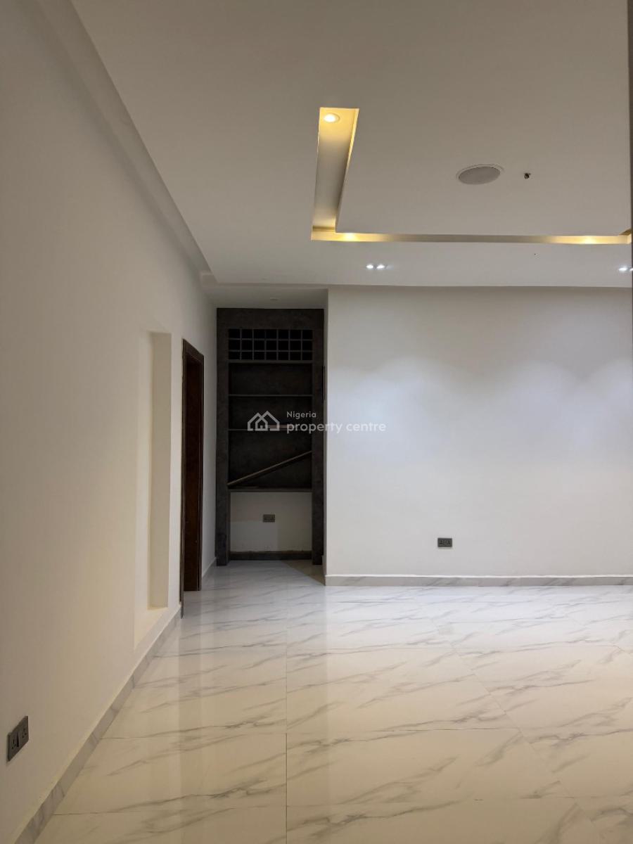 Quintessential 3-bedroom Apartments, Guzape District, Abuja, Terraced Duplex for Sale
