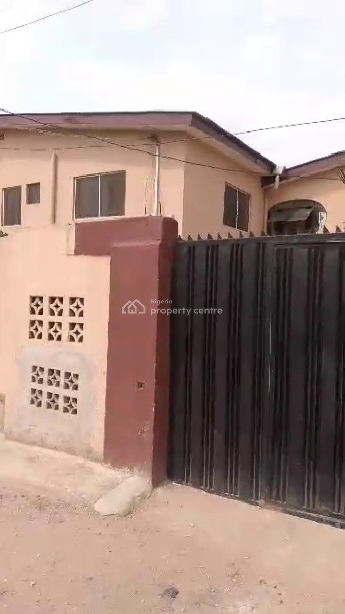 6 Units 0f 2bedroom+1unit of 3bedroom, Orelope Street, Egbeda, Alimosho, Lagos, Block of Flats for Sale