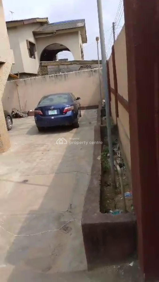 6 Units 0f 2bedroom+1unit of 3bedroom, Orelope Street, Egbeda, Alimosho, Lagos, Block of Flats for Sale