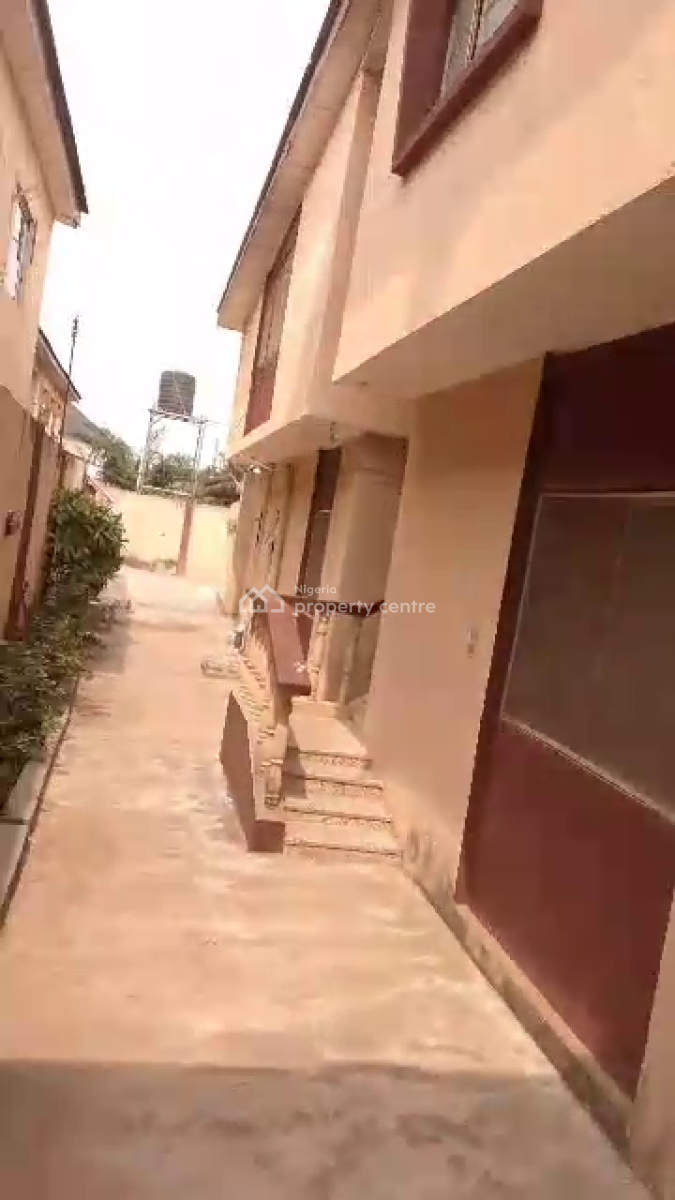 6 Units 0f 2bedroom+1unit of 3bedroom, Orelope Street, Egbeda, Alimosho, Lagos, Block of Flats for Sale