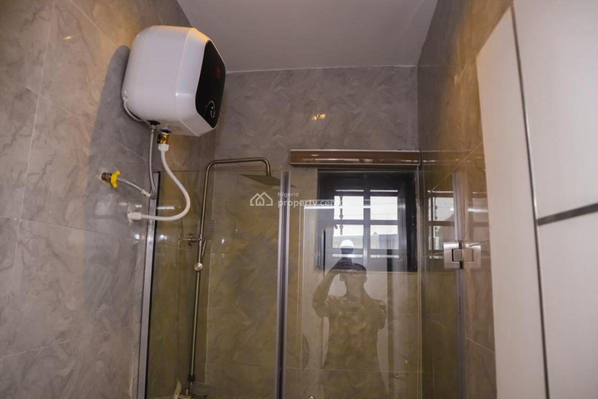 2 Bedrooms Flat, Gra, Ogudu, Lagos, Flat / Apartment Short Let