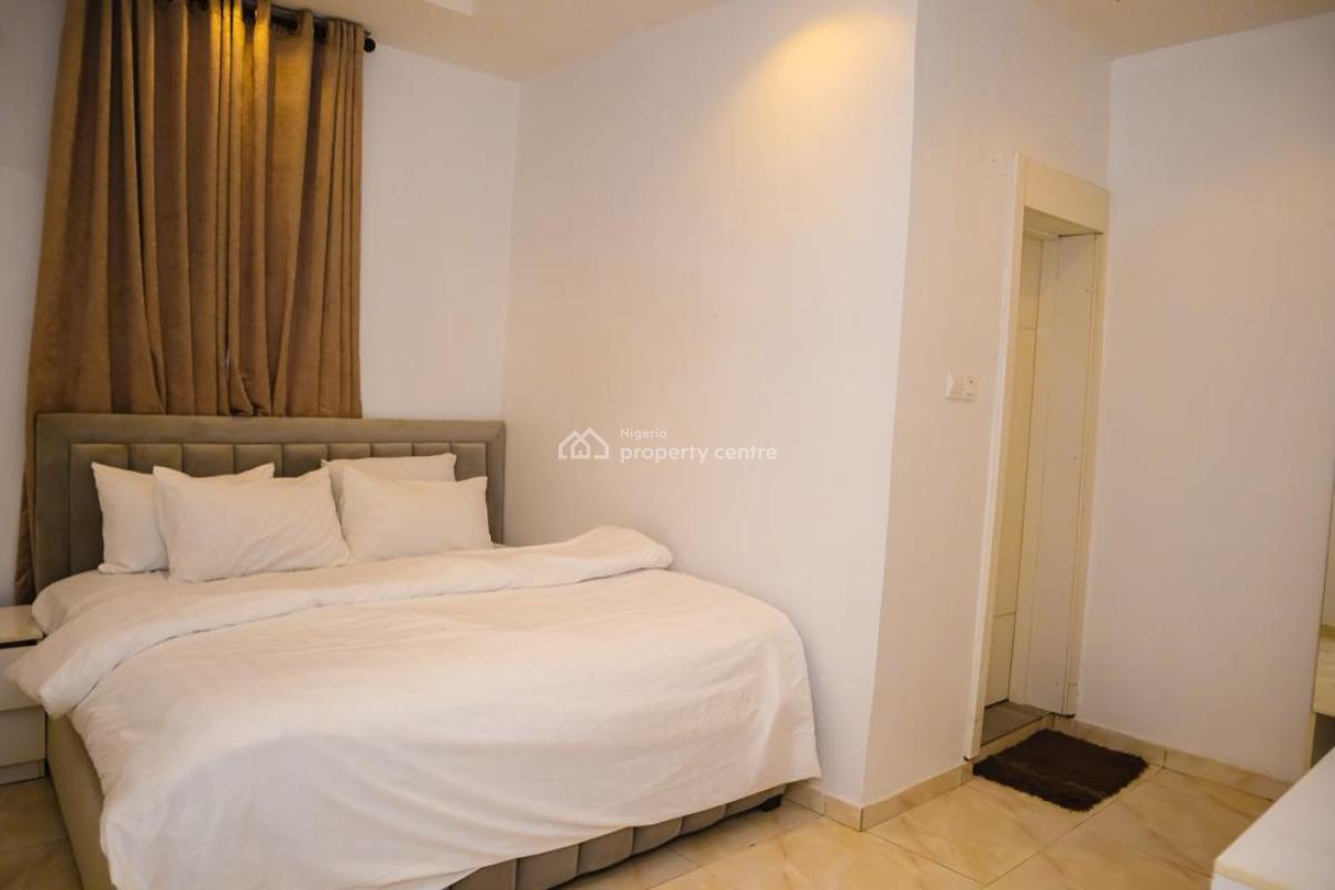 2 Bedrooms Flat, Gra, Ogudu, Lagos, Flat / Apartment Short Let