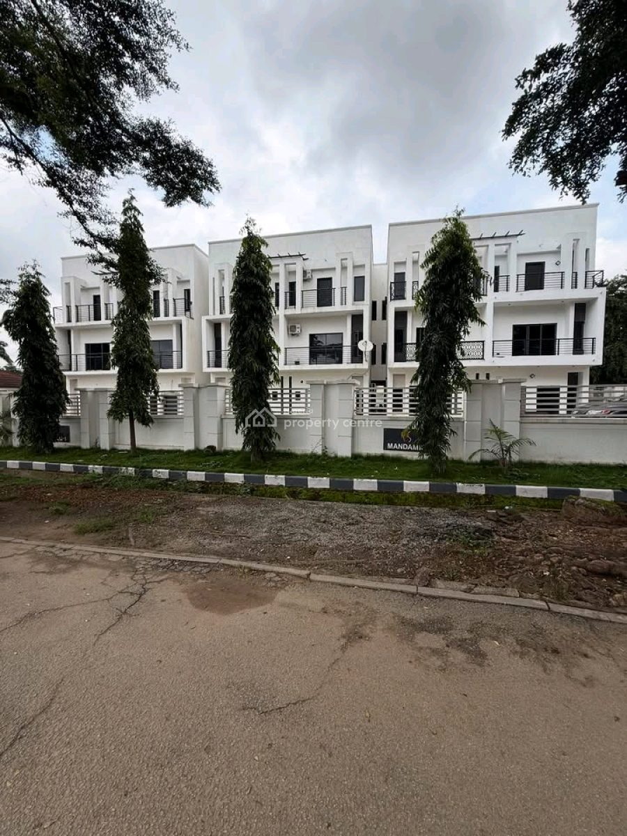 4-bedroom Terrace Duplex with Bq, 3rd Avenue,, Gwarinpa, Abuja, House for Sale