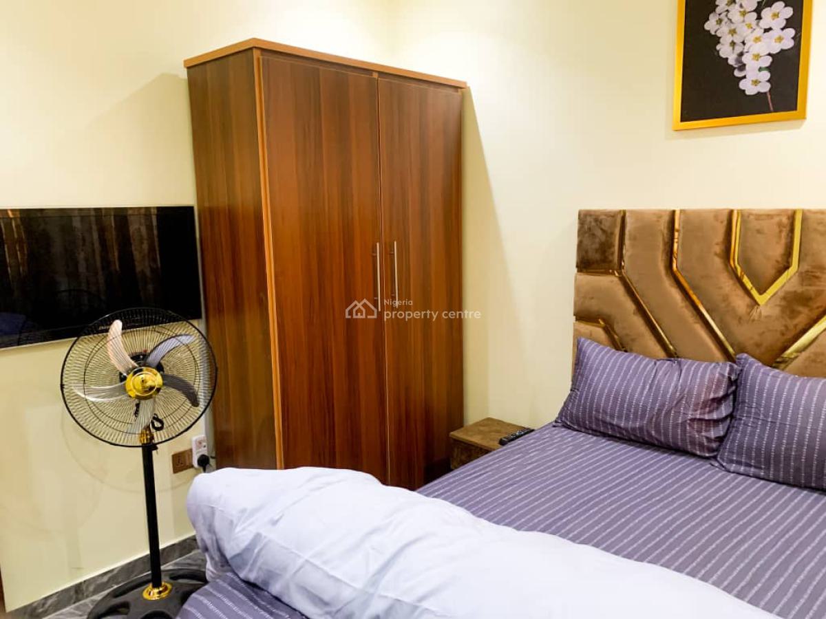 2 Bedroom Flat, Shangisha, Gra Phase 2, Magodo, Lagos, Flat / Apartment Short Let
