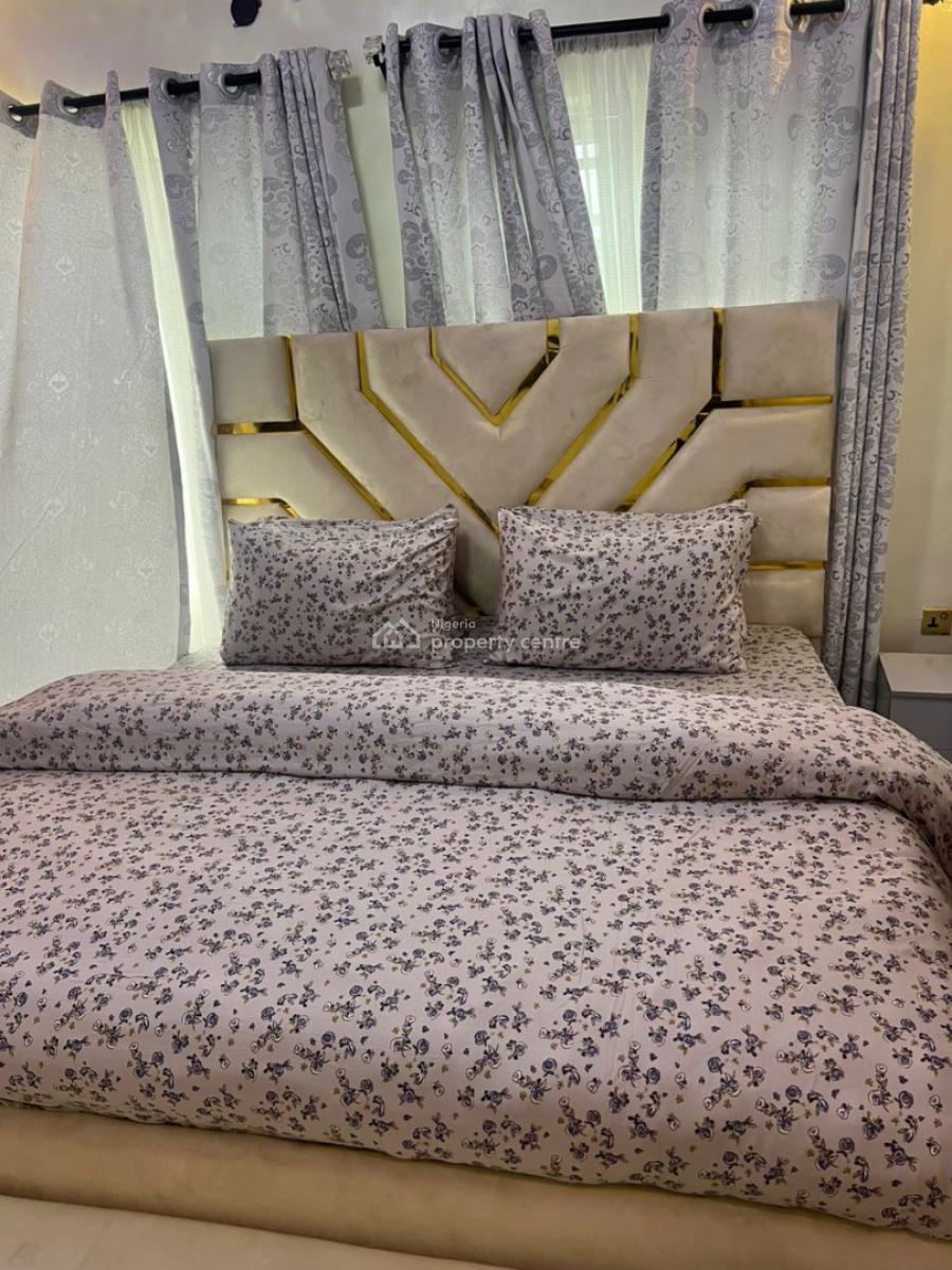 3 Bedrooms Flat, Shangisha, Gra Phase 2, Magodo, Lagos, Flat / Apartment Short Let