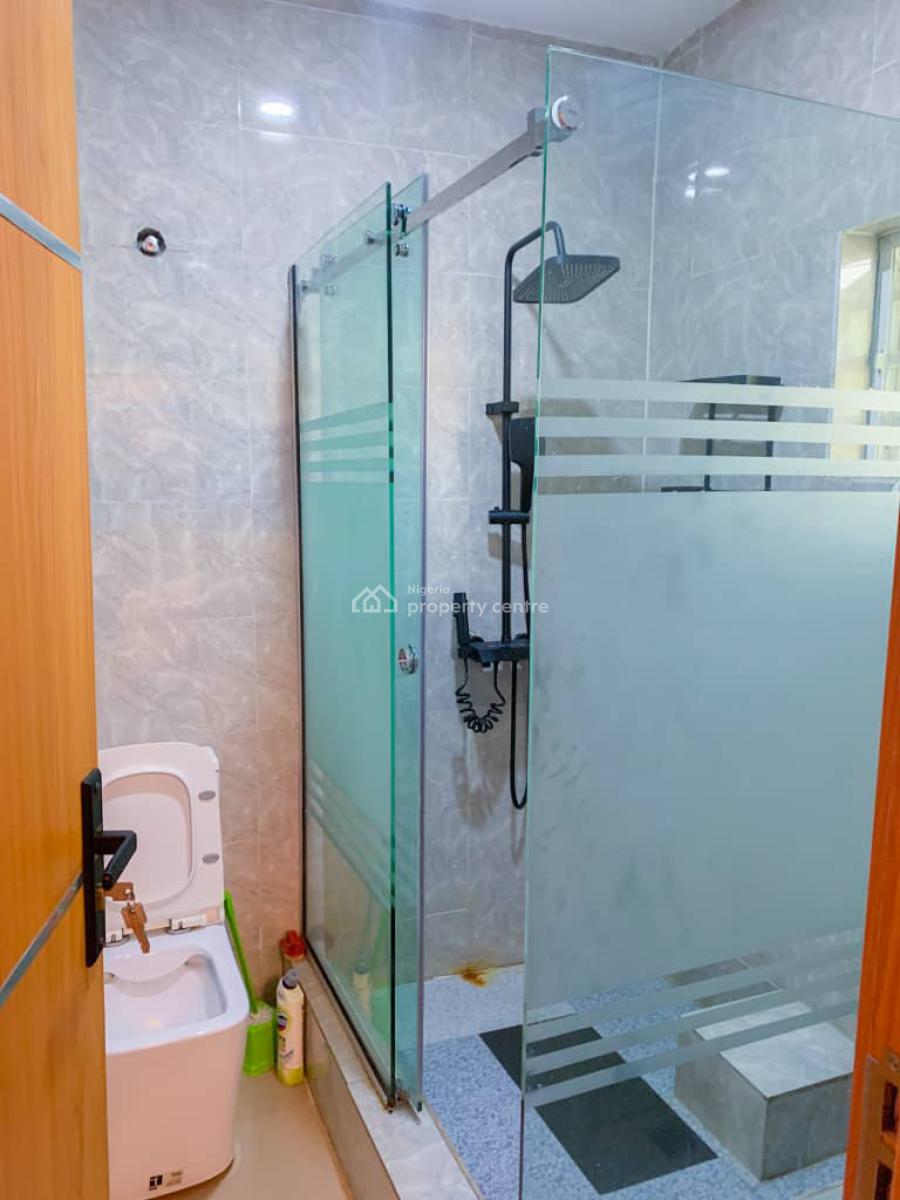 3 Bedrooms Flat, Shangisha, Gra Phase 2, Magodo, Lagos, Flat / Apartment Short Let