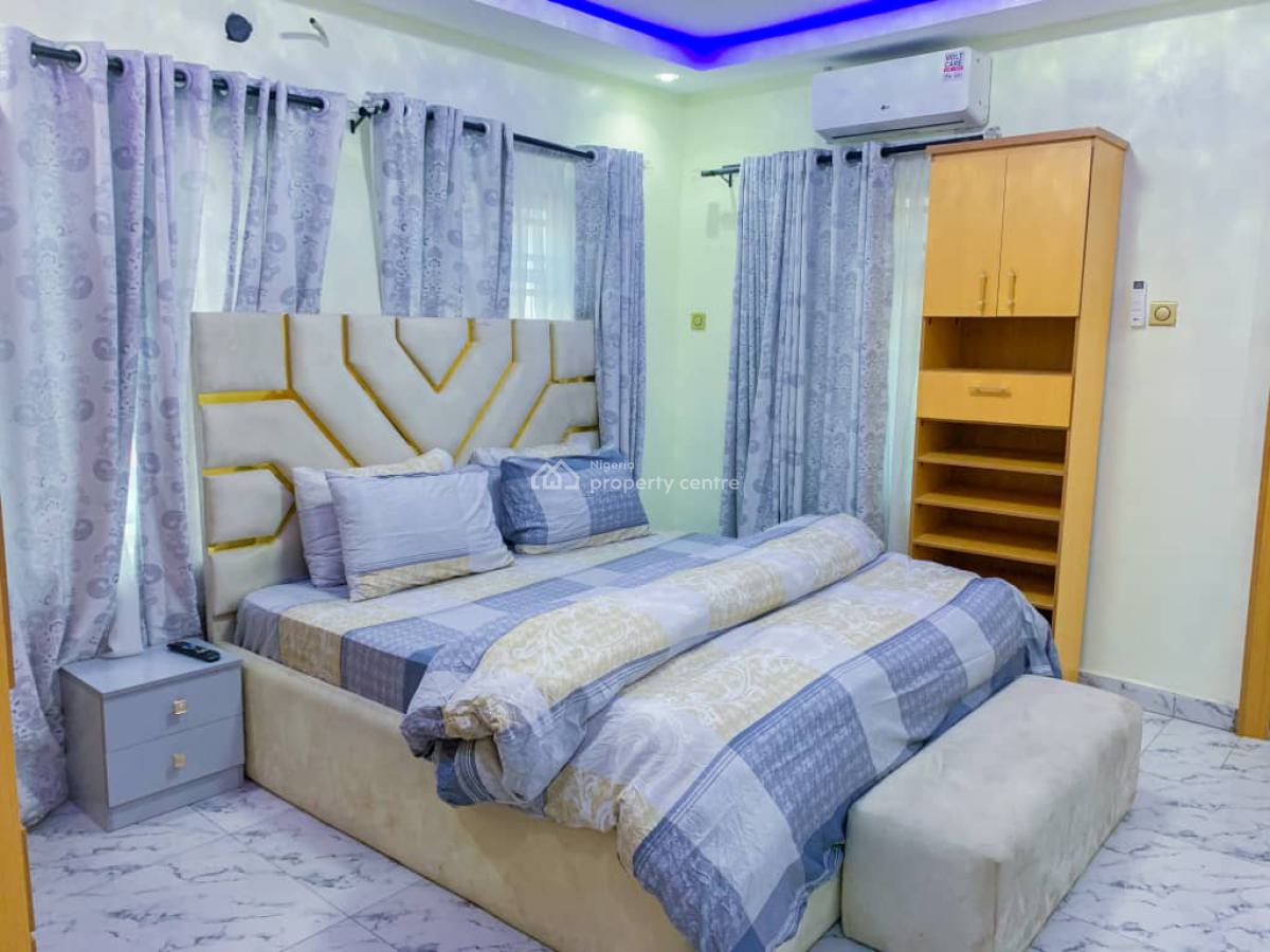 3 Bedrooms Flat, Shangisha, Gra Phase 2, Magodo, Lagos, Flat / Apartment Short Let