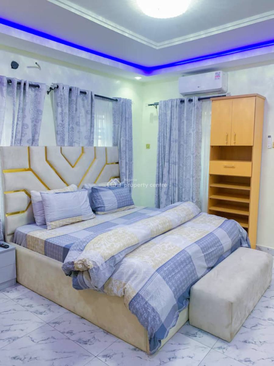 3 Bedrooms Flat, Shangisha, Gra Phase 2, Magodo, Lagos, Flat / Apartment Short Let