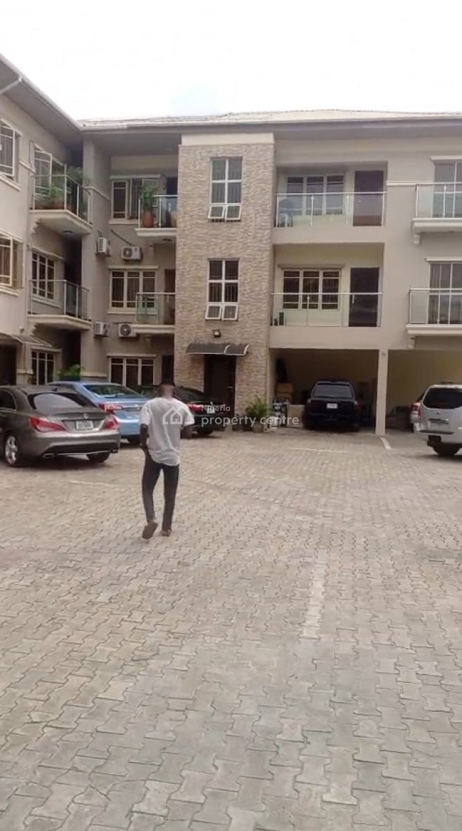 3 Bedroom Flat, Right Hand Side, Lekki Phase 1, Lekki, Lagos, Flat / Apartment for Rent