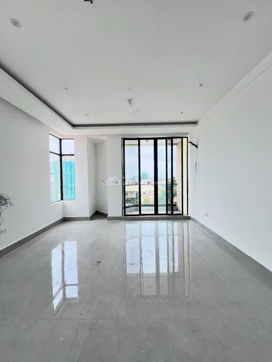 3 Bedroom Apartment with Bq, Gym, Elevator, Lekki Phase 1, Lekki, Lagos, Flat / Apartment for Rent
