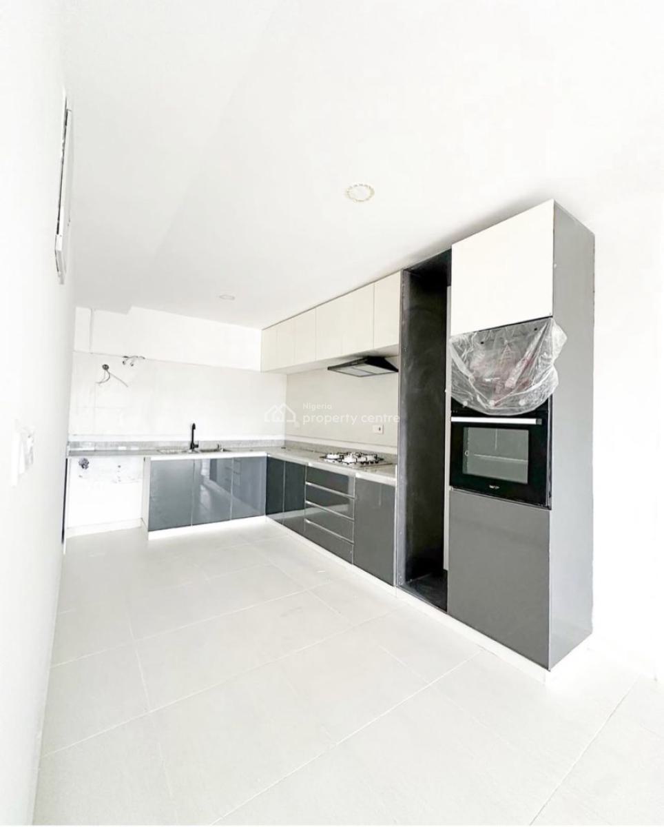 Stunning 2 Bedroom Serviced Apartment, Lekki Phase 1, Lekki, Lagos, Flat / Apartment for Sale
