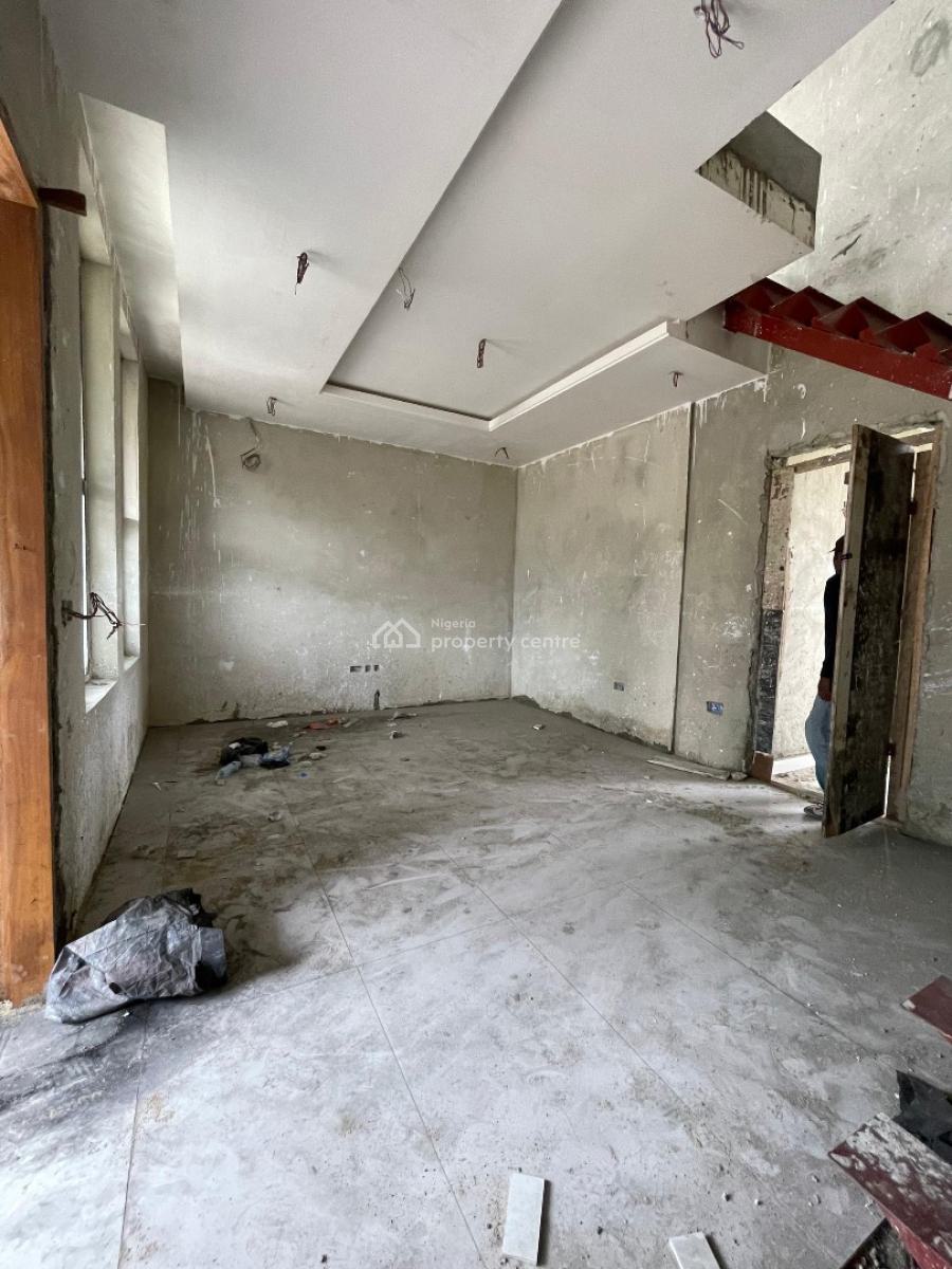 Budget Friendly 4 Bedroom Terraced Duplex with Bq in Secured Location, Lekki Phase 1, Lekki, Lagos, Terraced Duplex for Sale