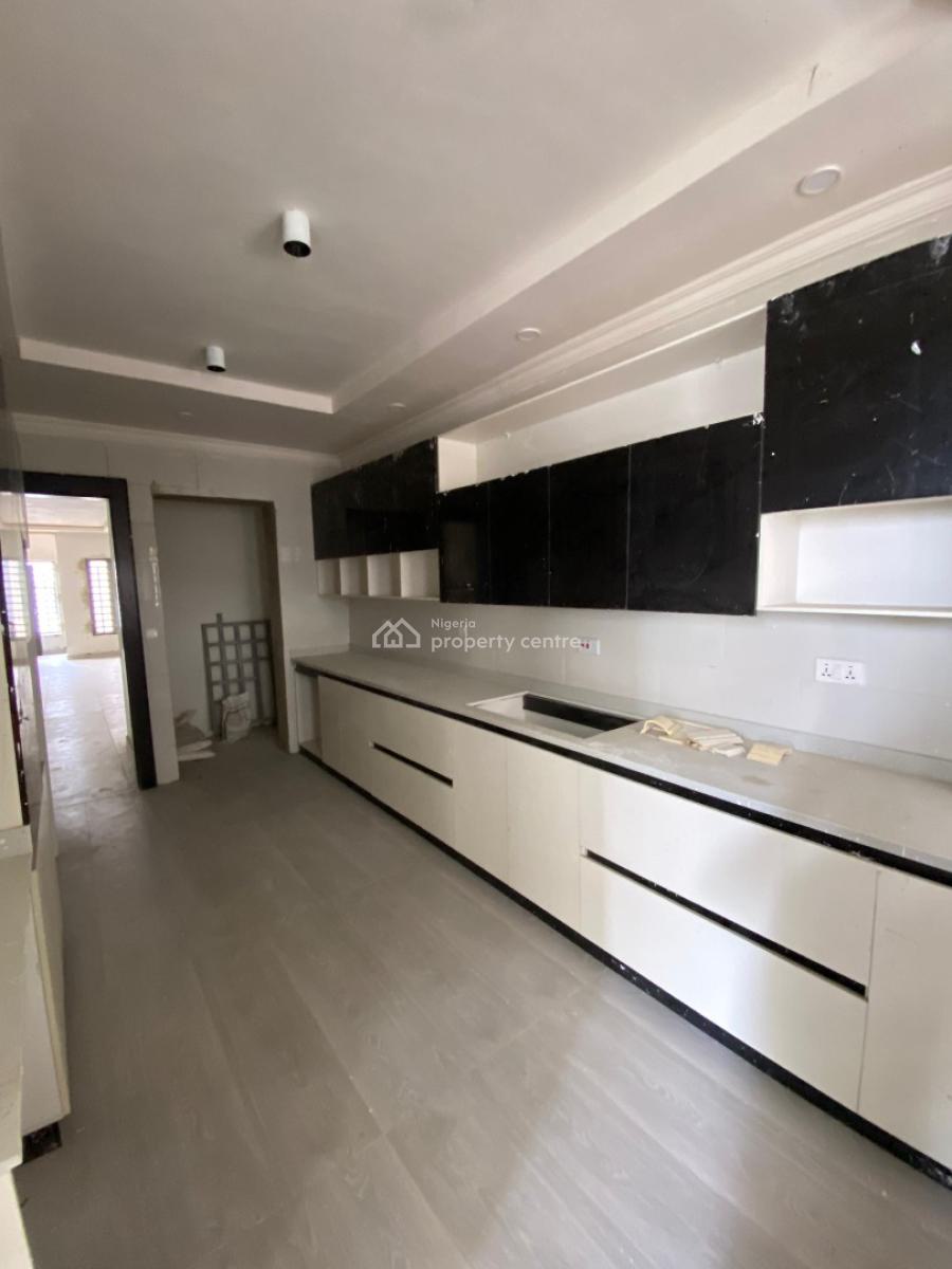 Lovely 4 Bedroom Apartment Bedroom with Private Cinema and Bq, Lekki Phase 1, Lekki, Lagos, Flat / Apartment for Sale