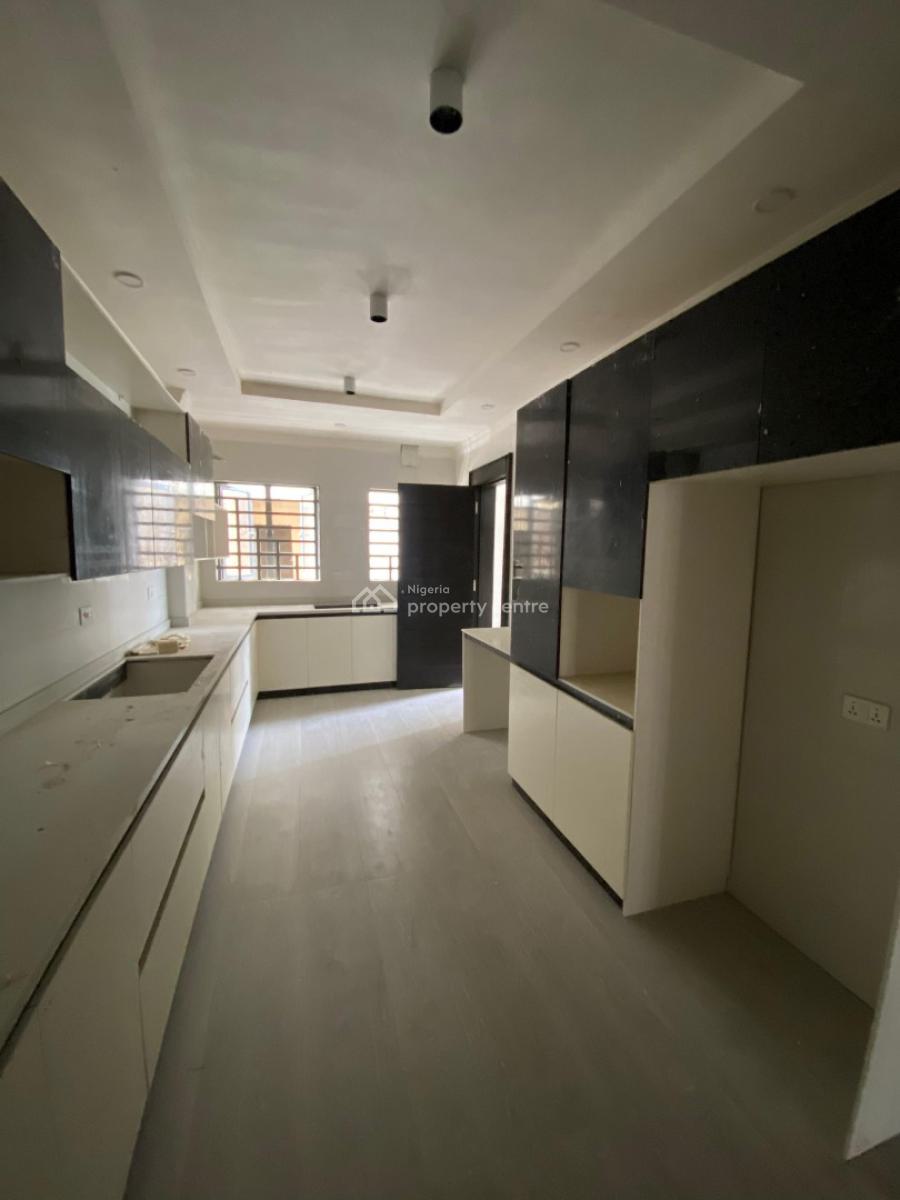 Lovely 4 Bedroom Apartment Bedroom with Private Cinema and Bq, Lekki Phase 1, Lekki, Lagos, Flat / Apartment for Sale