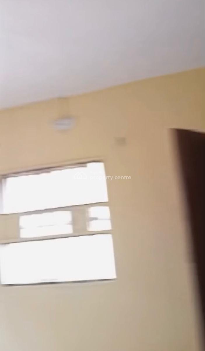 a Standard Renovated 4 Bedrooms Duplex, Gbagada Phase 2, Gbagada, Lagos, House for Rent