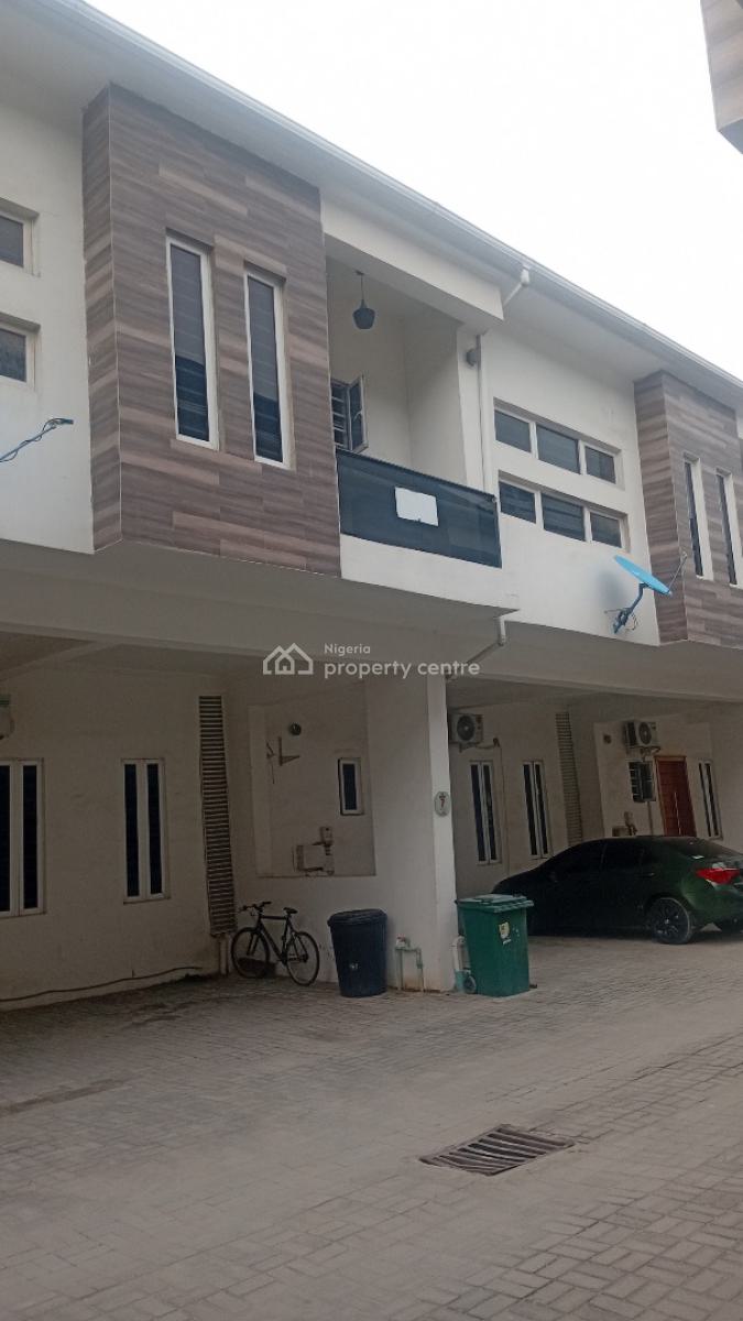 Spacious Master Bedroom with Walkin Closet &balcony (brand New), Rosebank Phase 5, Ikota Gra, Ikota, Lekki, Lagos, Terraced Duplex for Rent