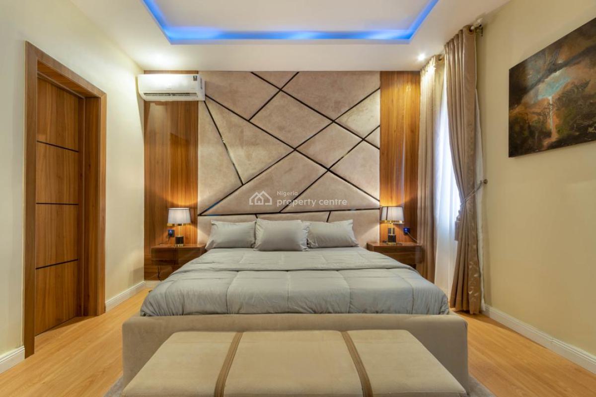 Alexa One Bedroom Apartment with Ps5 and Ceiling Mirror, Lekki Phase 1, Lekki, Lagos, Flat / Apartment Short Let