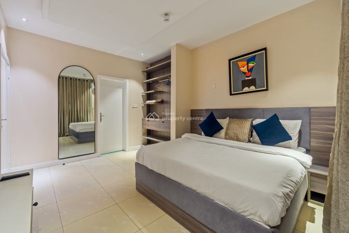 3 Bedroom Waterfront Apartment, Lekki Phase 1, Lekki, Lagos, Flat / Apartment Short Let