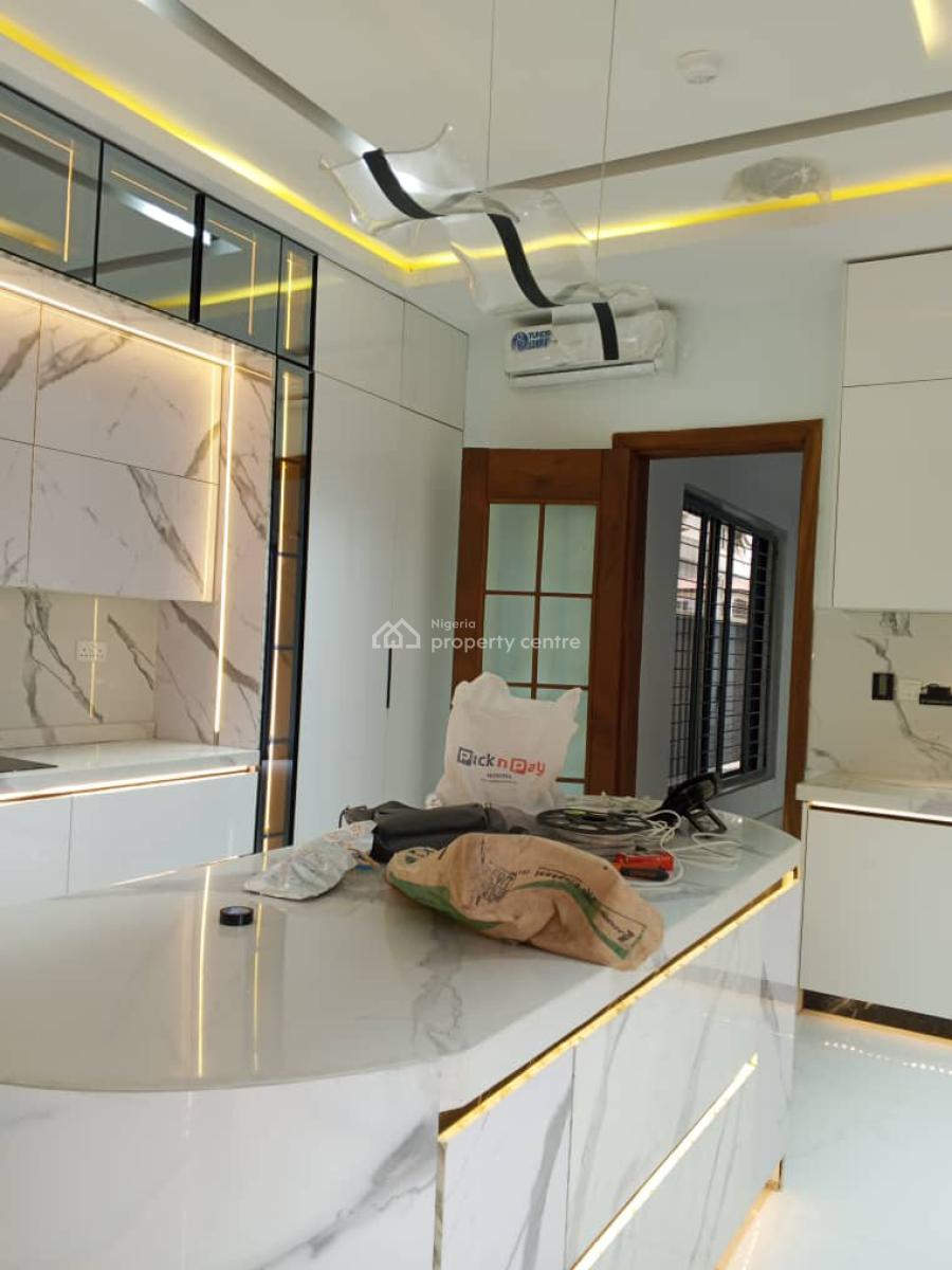 Tasteful Luxury 5bedroom Detached House + Bq, Off Admiralty Way, Lekki Phase 1, Lekki, Lagos, Detached Duplex for Sale