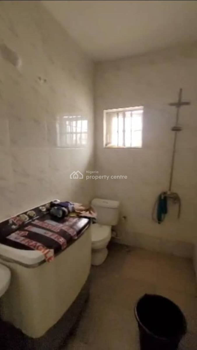 Beautiful Spacious 2bedrooms Bungalow Apartment, Abraham Adesanya, Ajah, Lagos, Flat / Apartment for Rent
