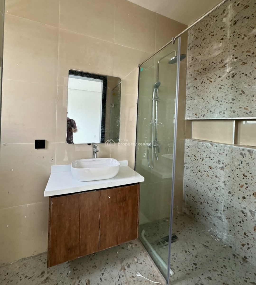 3 Bedroom Flat with Bq, Lekki Phase 1, Lekki Phase 1, Lekki, Lagos, Flat / Apartment for Rent