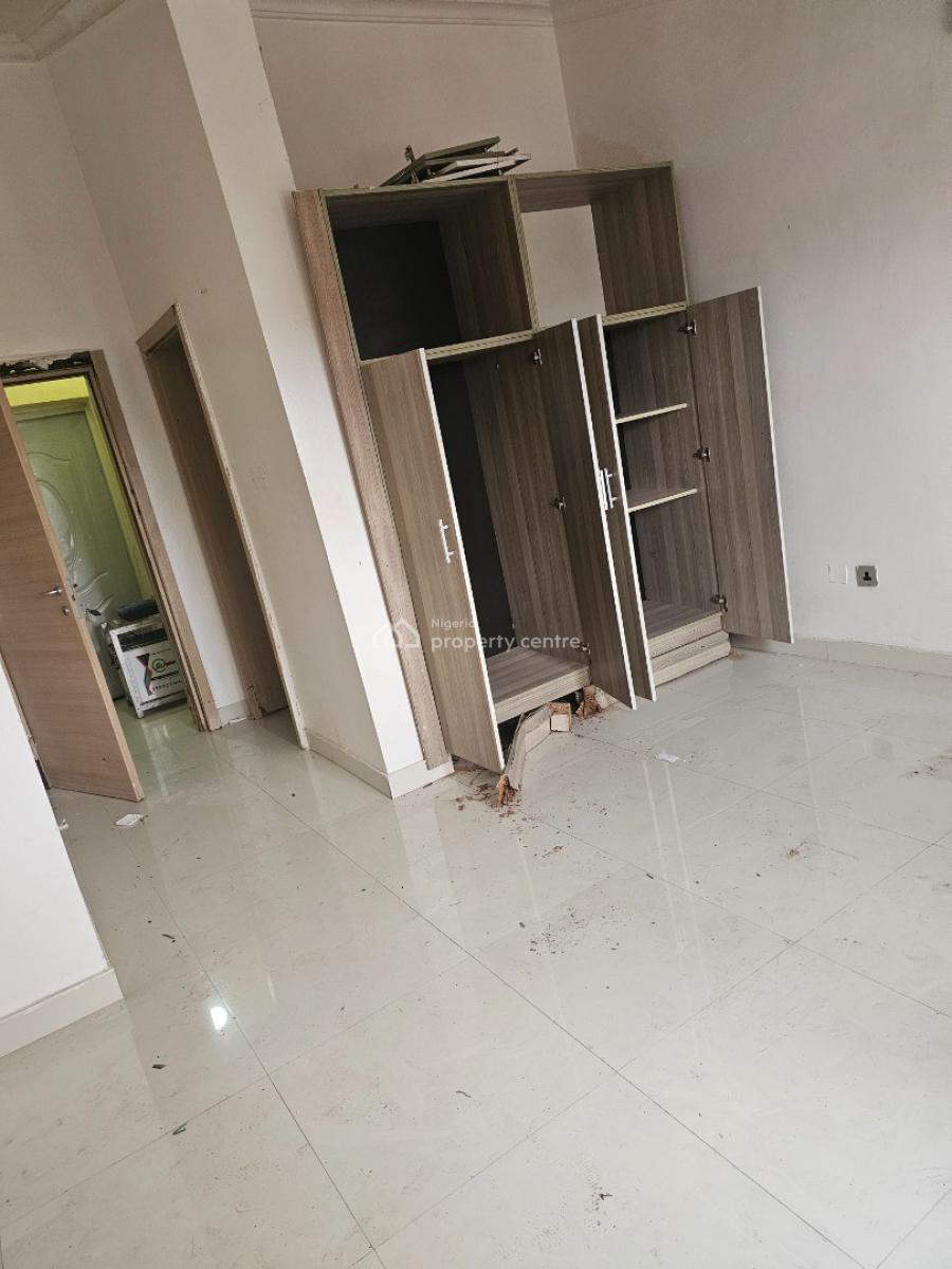 1 Room Self Contain, Lekki Phase 1, Lekki, Lagos, Flat / Apartment for Rent