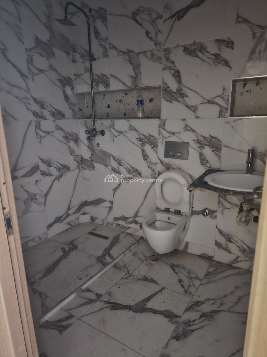 1 Room Self Contain, Lekki Phase 1, Lekki, Lagos, Flat / Apartment for Rent