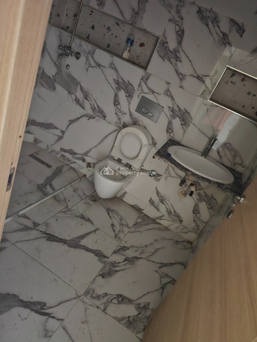 1 Room Self Contain, Lekki Phase 1, Lekki, Lagos, Flat / Apartment for Rent