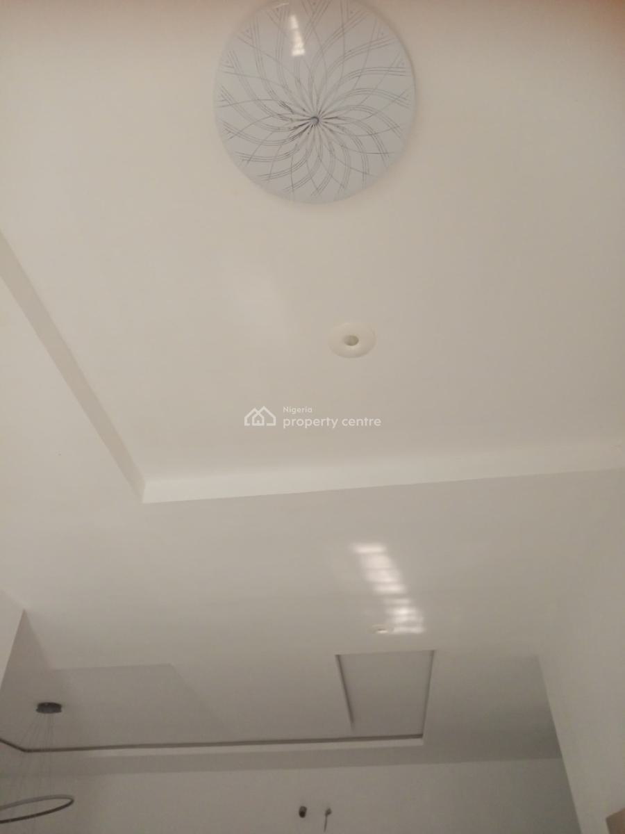 a Luxury 3 Bedrooms Terrace Duplex, Mobile Road, Lekki Phase 2, Lekki, Lagos, Flat / Apartment for Rent