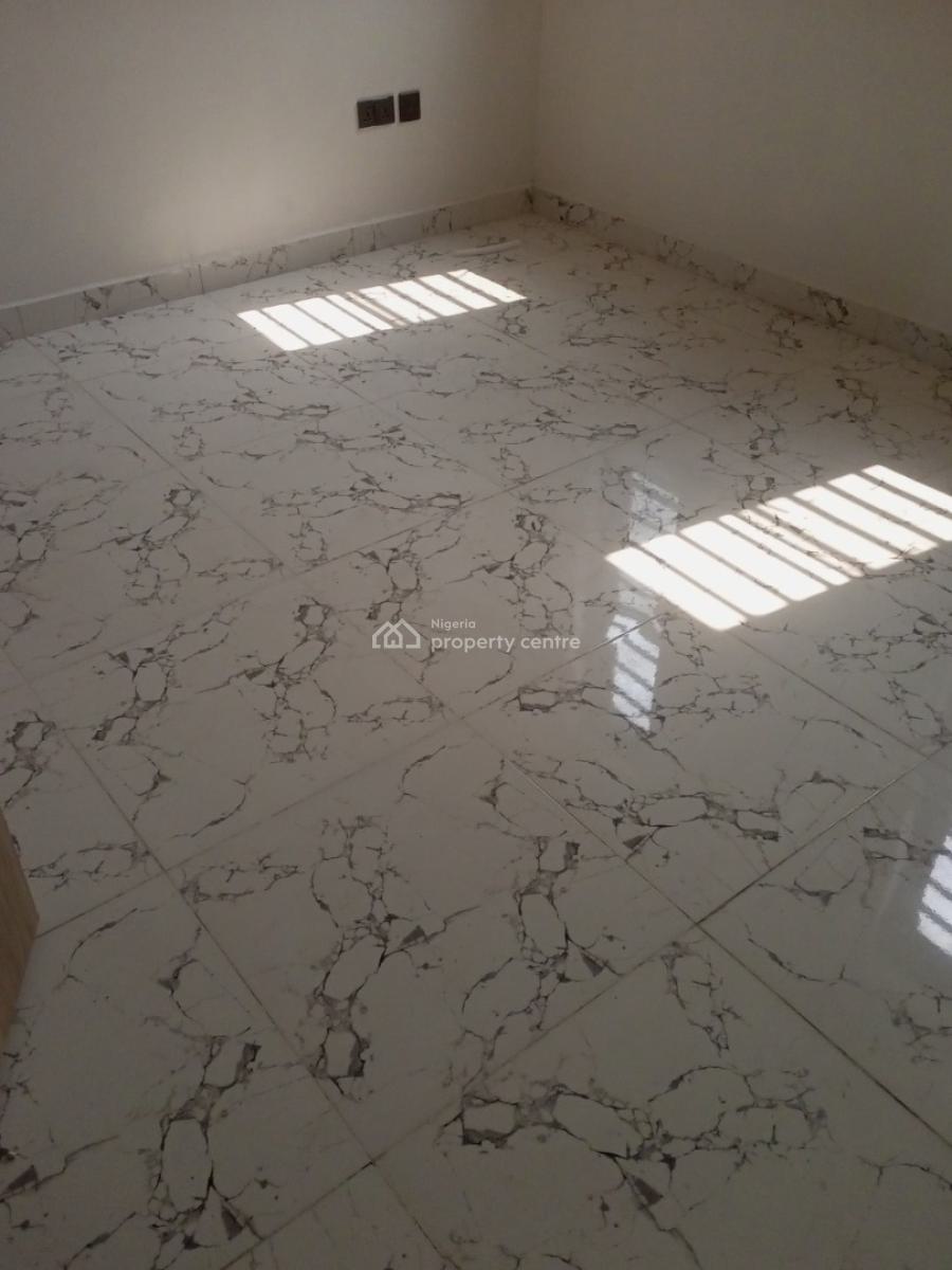 a Luxury 3 Bedrooms Terrace Duplex, Mobile Road, Lekki Phase 2, Lekki, Lagos, Flat / Apartment for Rent
