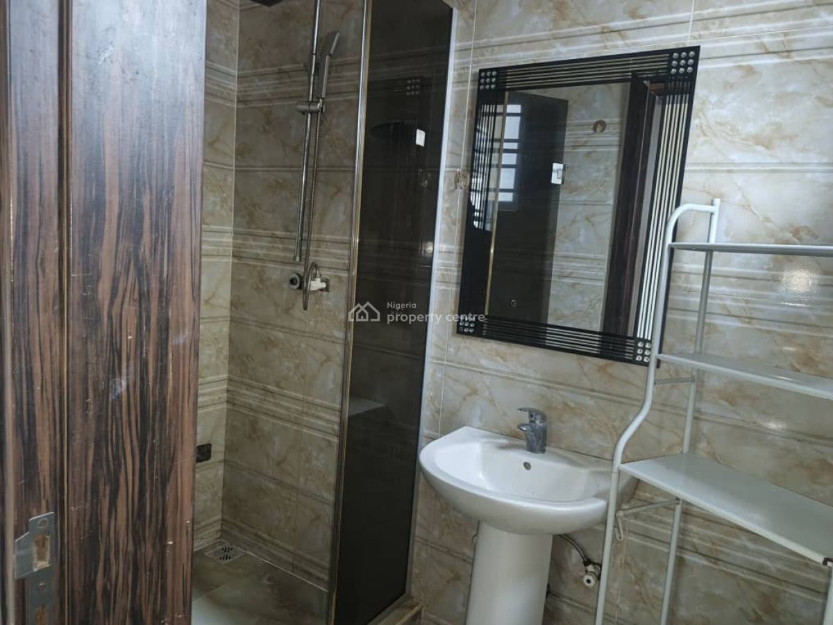 4 Bedrooms Semi Detached House with Bq, Off Circle Mall Drive, Osapa, Lekki, Lagos, Semi-detached Duplex for Rent